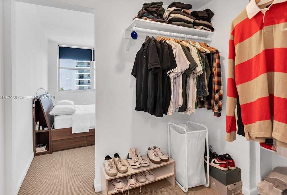 Small Image of 20 ISLAND AVE #605, Miami Beach Number 24