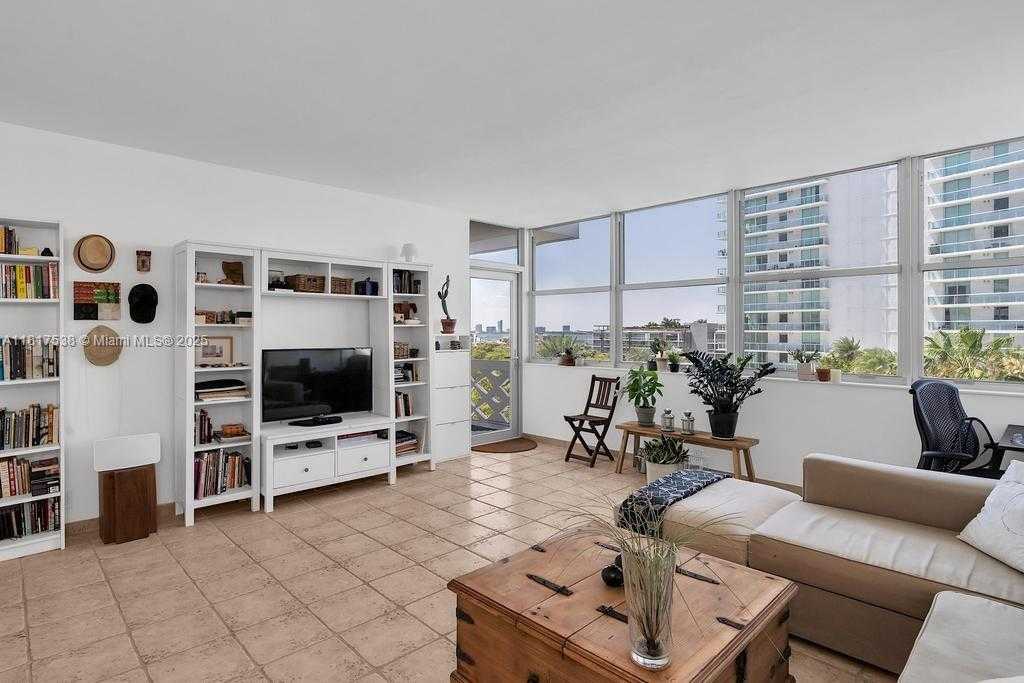 Small Image of 20 ISLAND AVE #605, Miami Beach Number 5