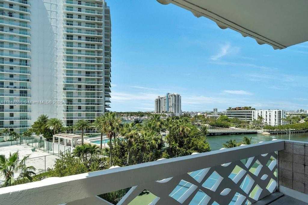 Small Image of 20 ISLAND AVE #605, Miami Beach Number 8