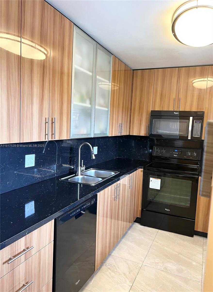 Small Image of 219 NORTH EAST 14TH AVE #401, Hallandale Beach Number 2