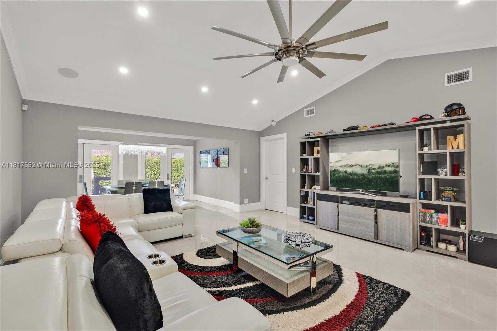 Small Image of 21595 CORONADO AVE, Boca Raton Number 5