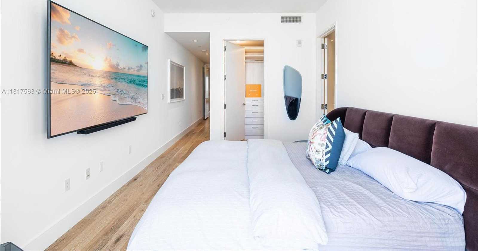 Small Image of 16901 COLLINS AVE #902, Sunny Isles Beach Number 23