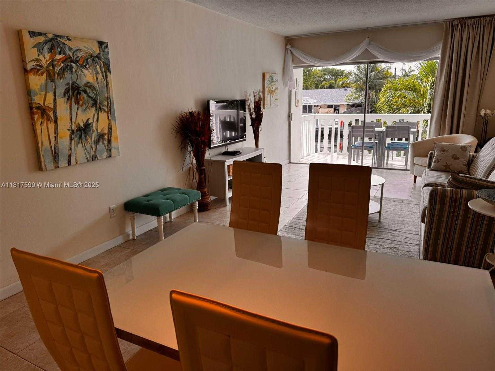 Small Image of 470 PARADISE ISLE BLVD #206, Hallandale Beach Number 13