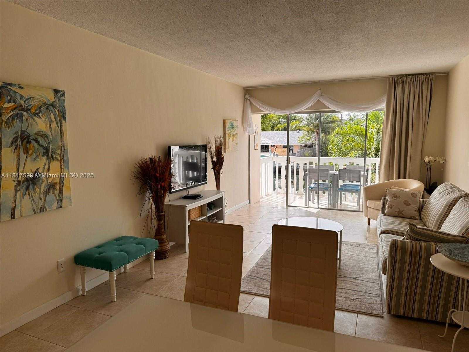 Small Image of 470 PARADISE ISLE BLVD #206, Hallandale Beach Number 2