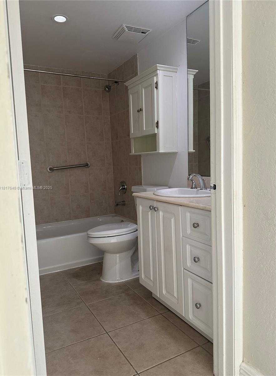 Small Image of 10350 WEST BAY HARBOR DR #4F, Bay Harbor Islands Number 12