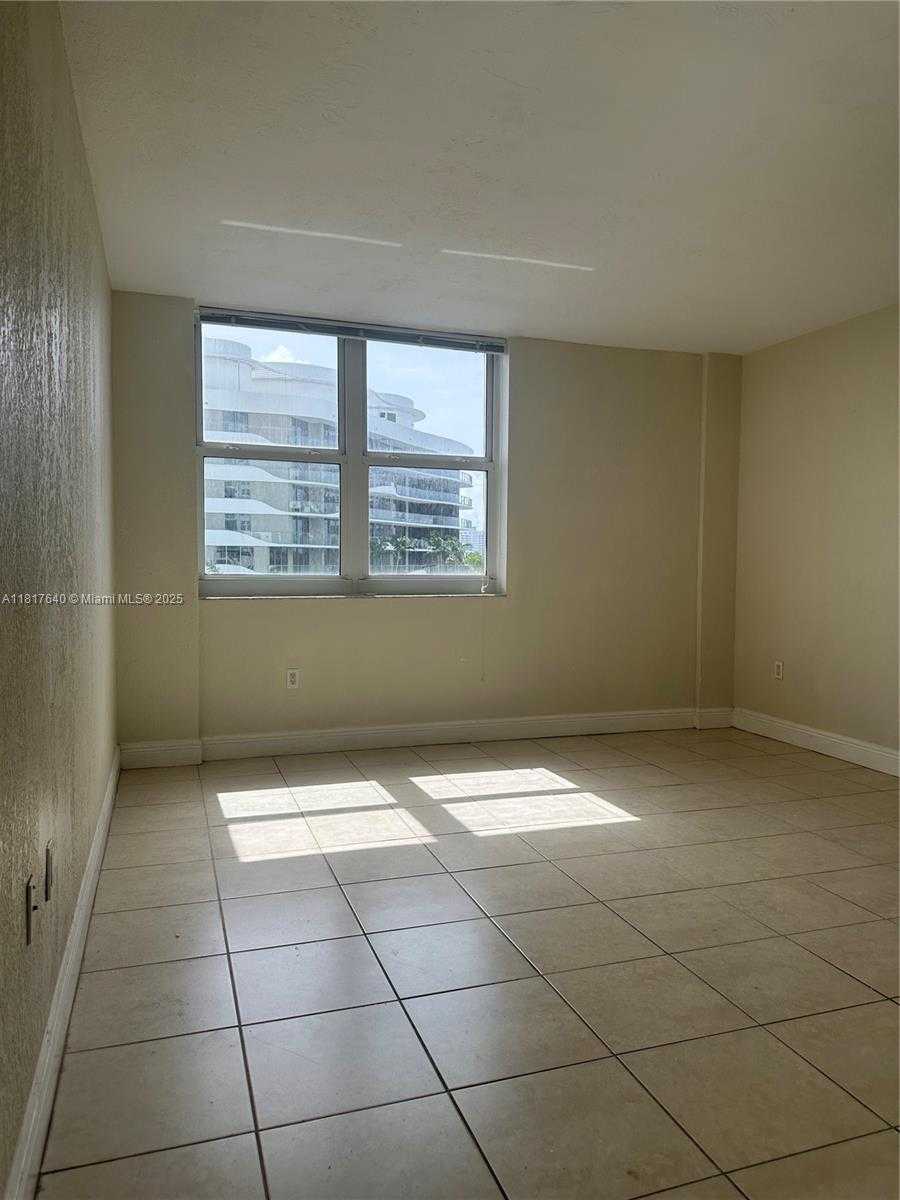 Small Image of 10350 WEST BAY HARBOR DR #4F, Bay Harbor Islands Number 13