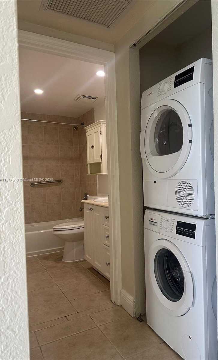 Small Image of 10350 WEST BAY HARBOR DR #4F, Bay Harbor Islands Number 16
