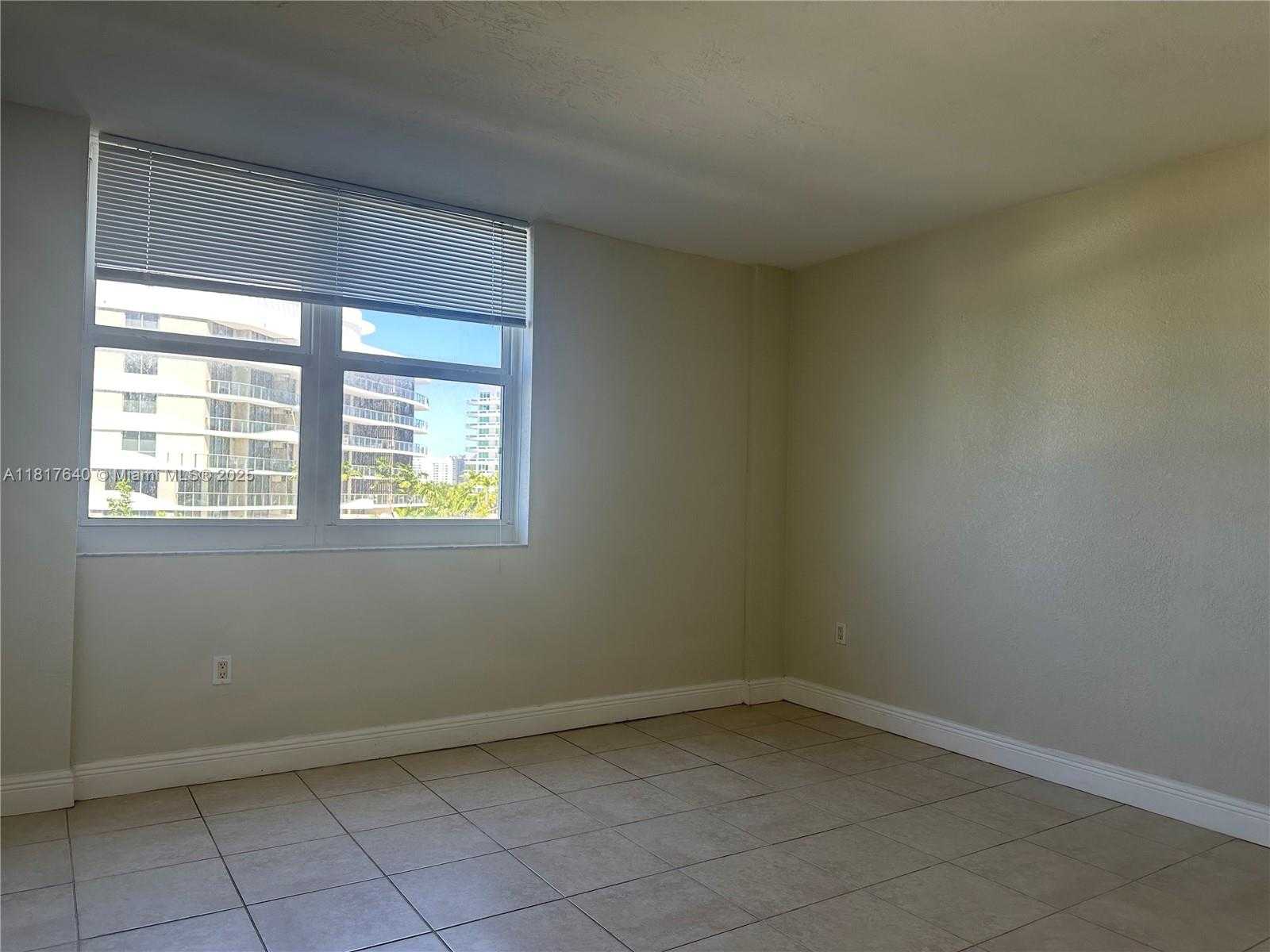 Small Image of 10350 WEST BAY HARBOR DR #4F, Bay Harbor Islands Number 18