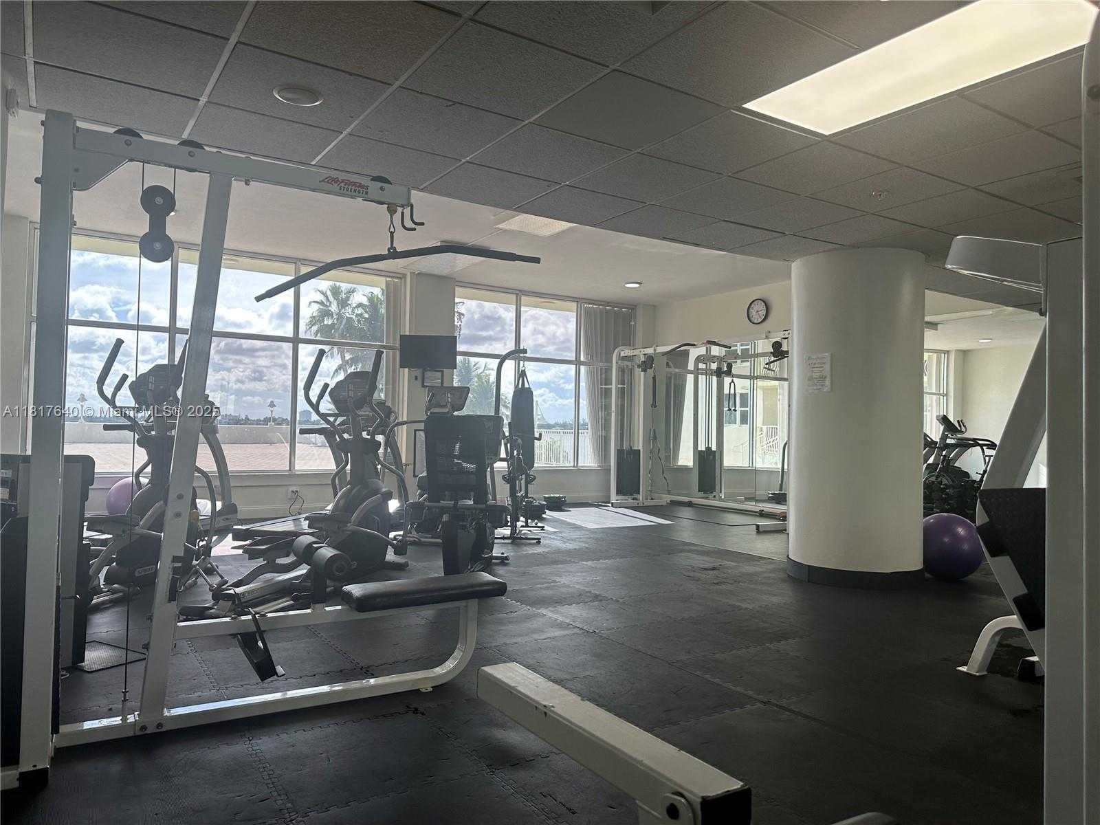 Small Image of 10350 WEST BAY HARBOR DR #4F, Bay Harbor Islands Number 25