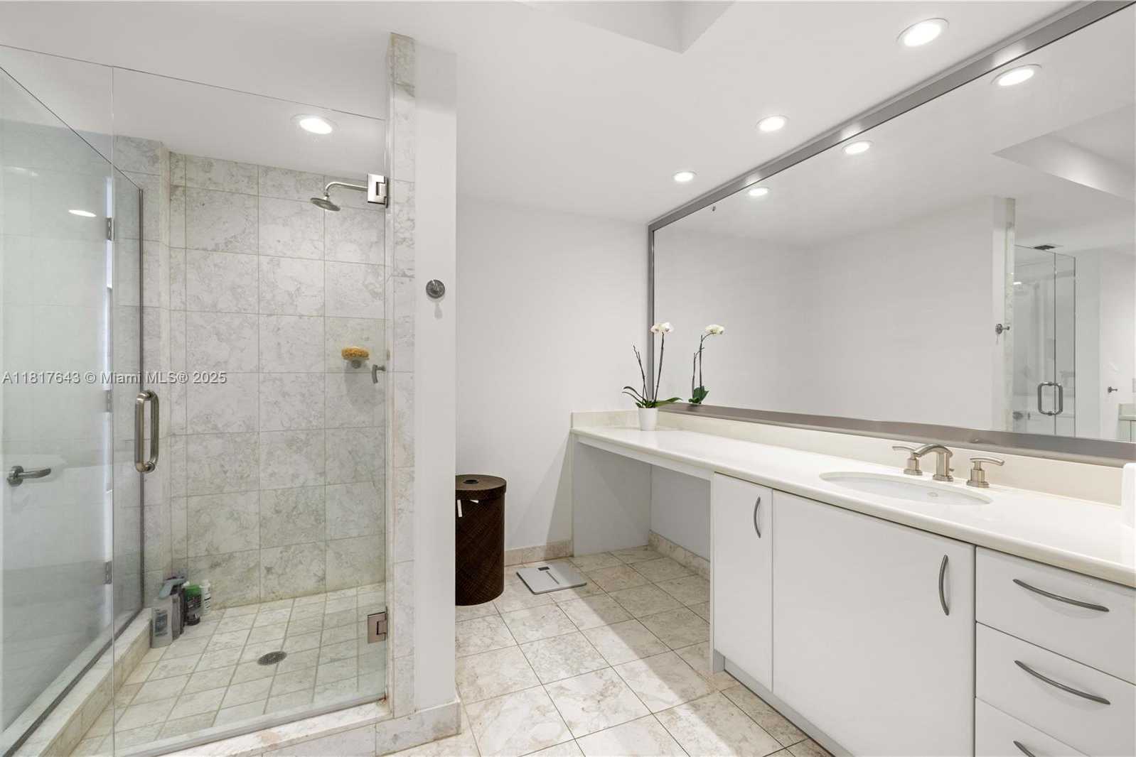 Small Image of 1331 BRICKELL BAY DR #4001, Miami Number 15