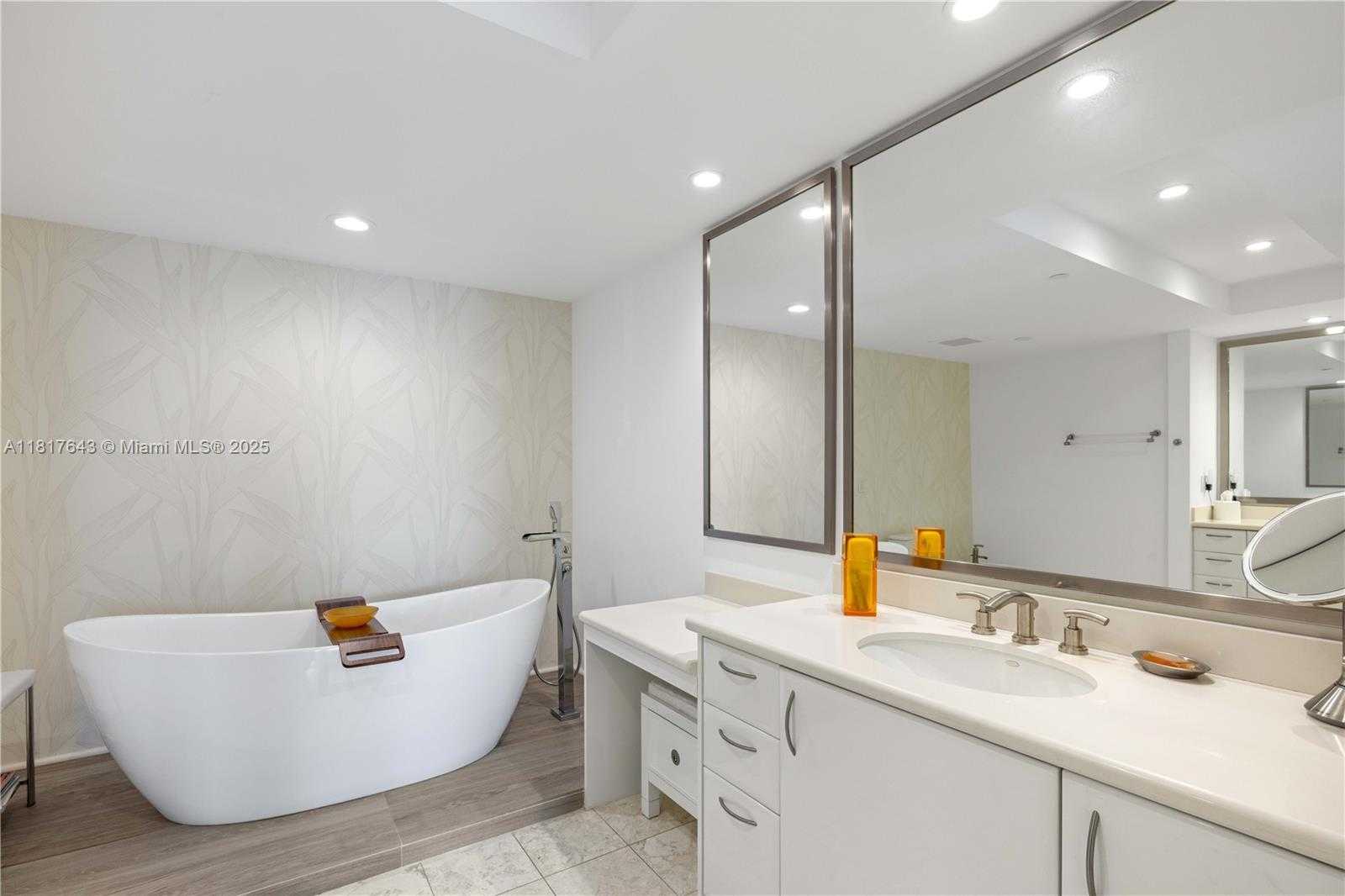 Small Image of 1331 BRICKELL BAY DR #4001, Miami Number 18