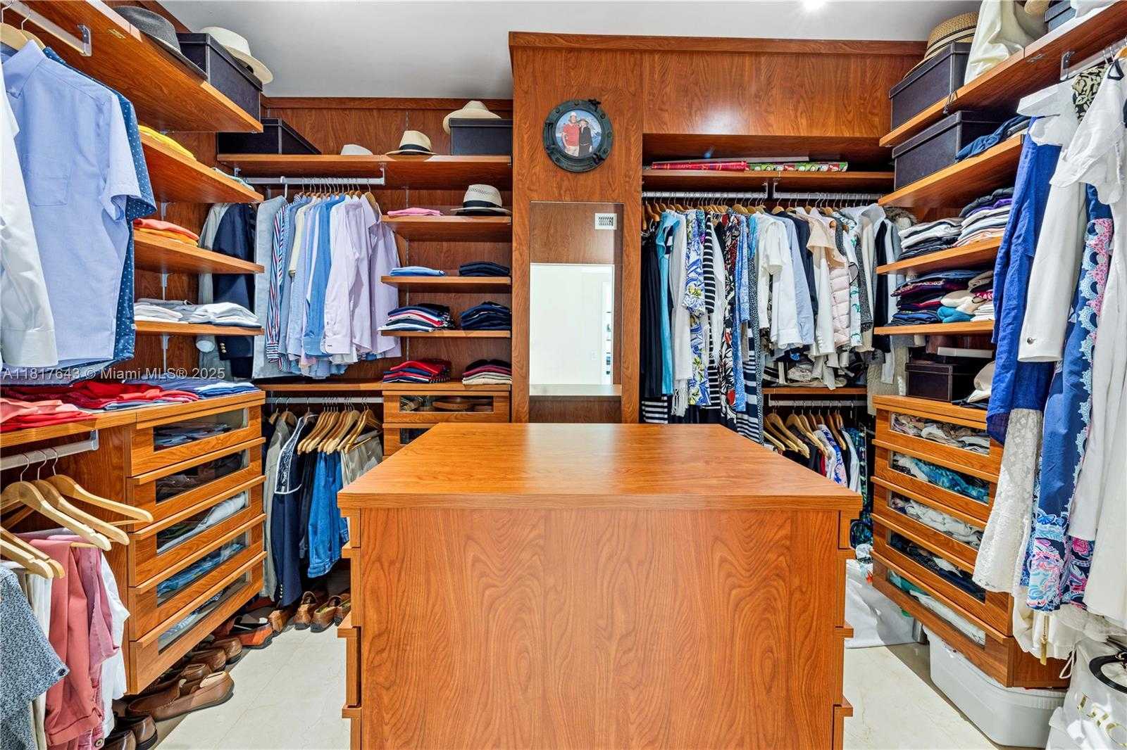 Small Image of 1331 BRICKELL BAY DR #4001, Miami Number 27