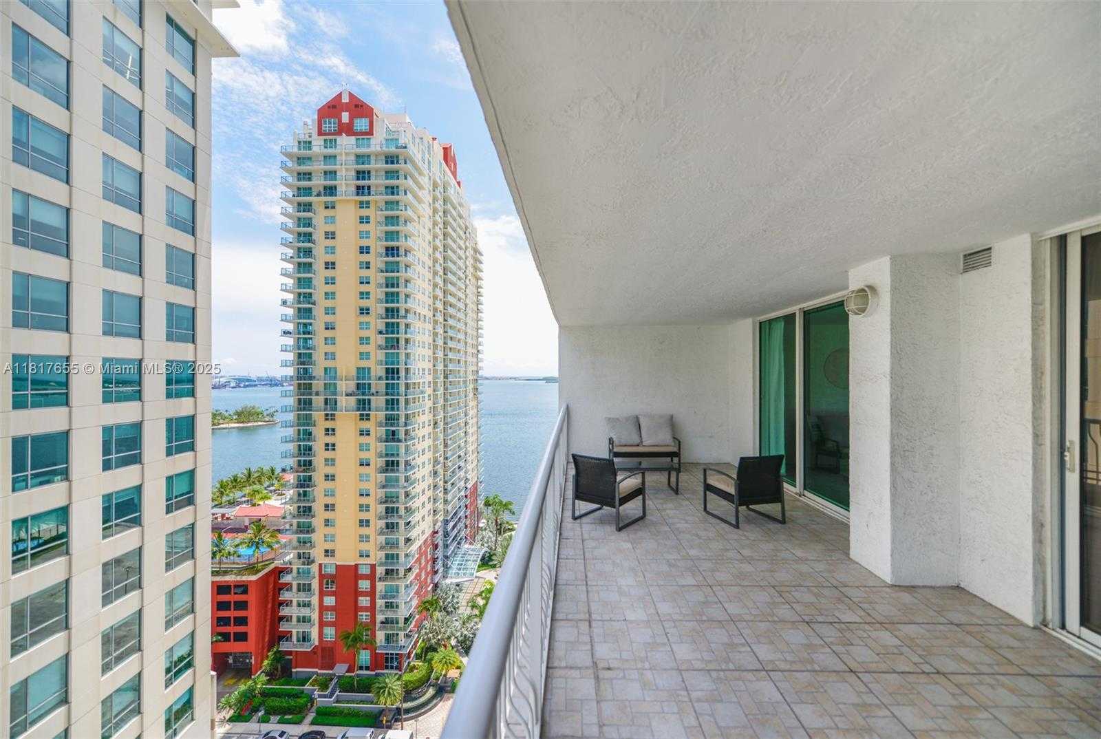 Small Image of 1200 BRICKELL BAY DR #2112, Miami Number 16