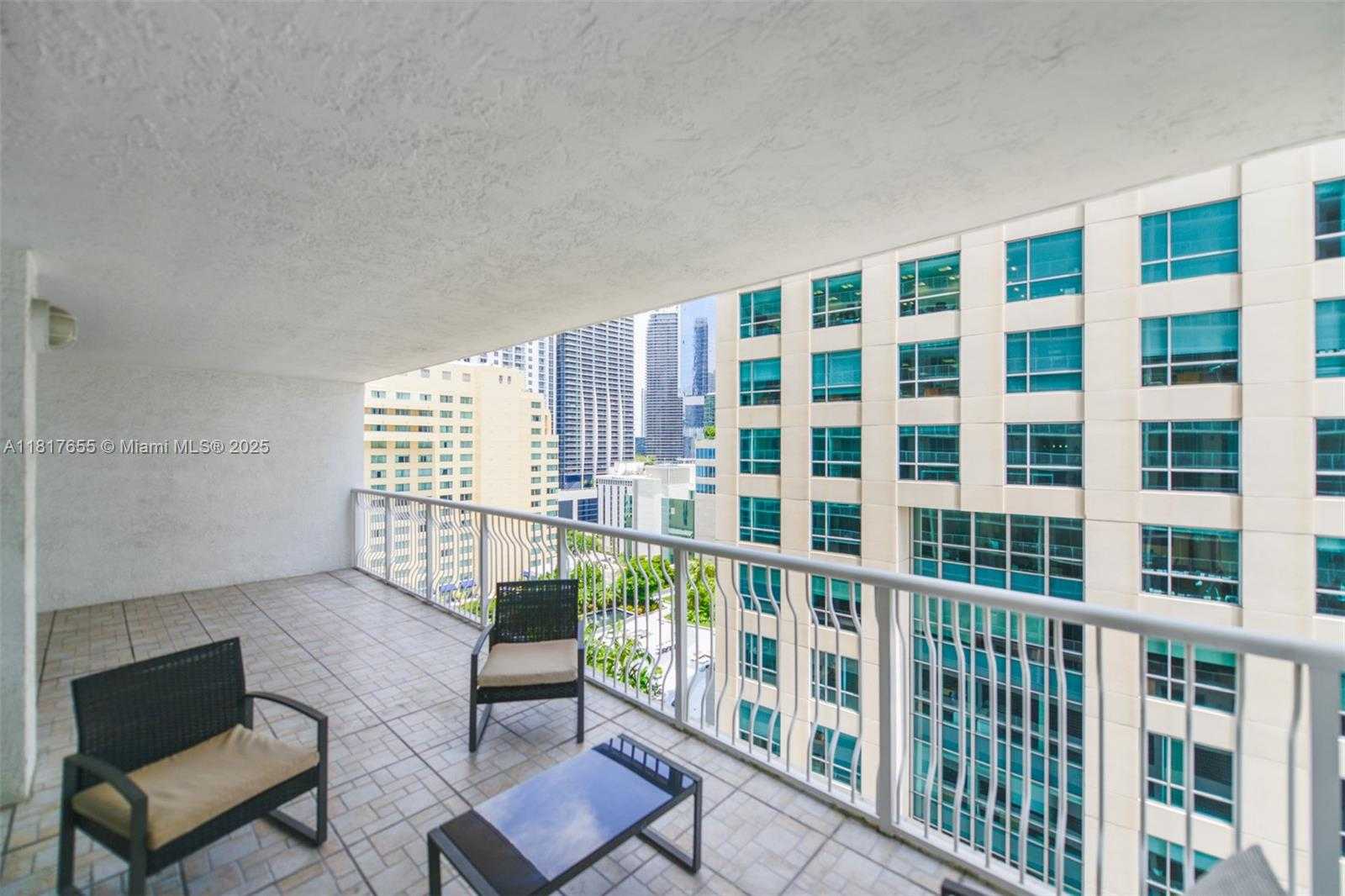 Small Image of 1200 BRICKELL BAY DR #2112, Miami Number 17