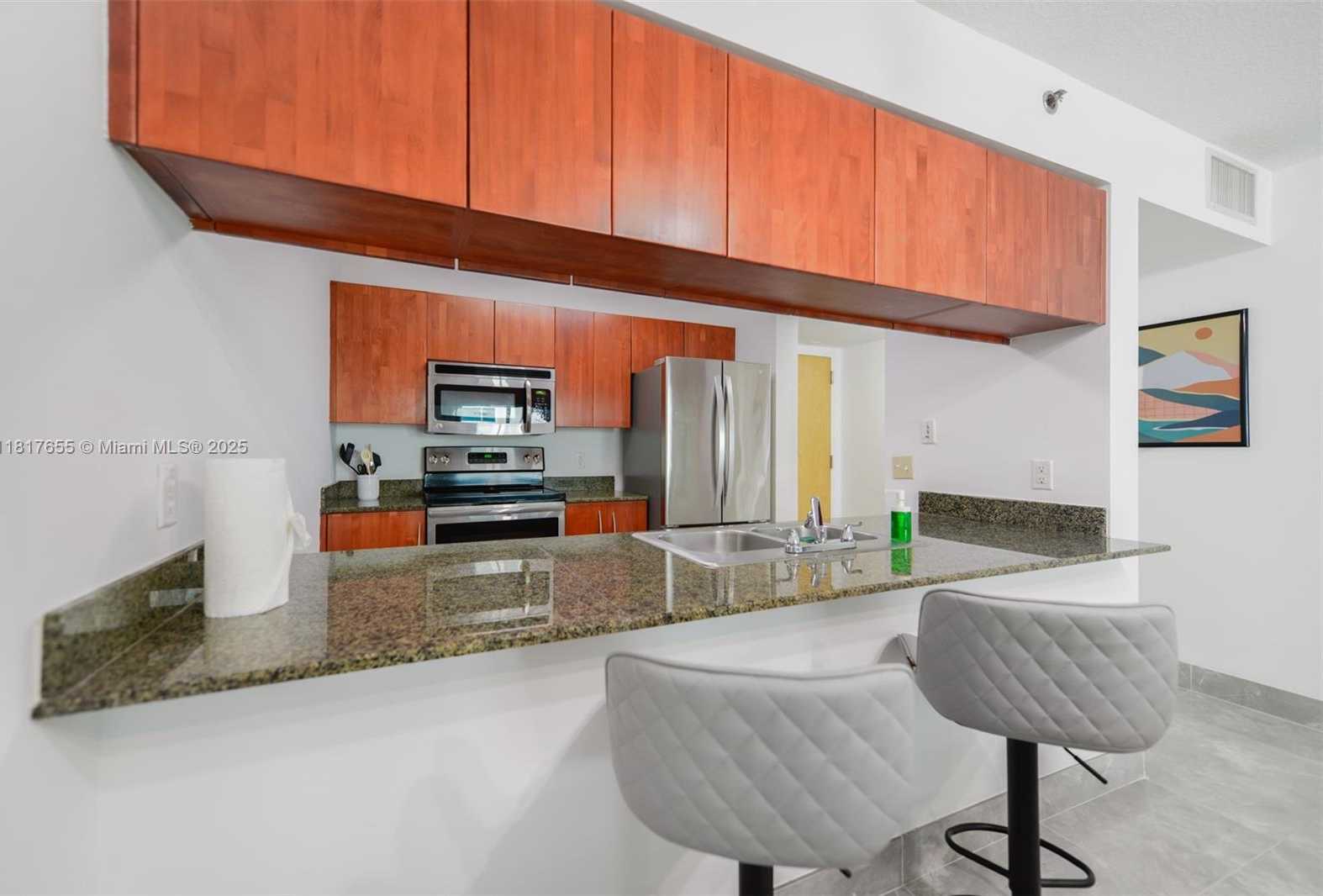 Small Image of 1200 BRICKELL BAY DR #2112, Miami Number 8