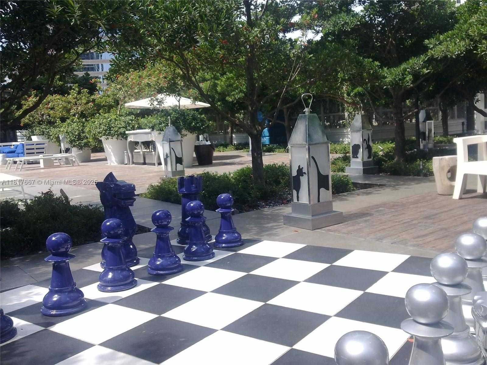Small Image of 485 BRICKELL AVE #4711, Miami Number 12