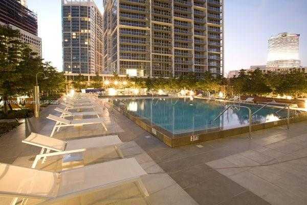 Small Image of 485 BRICKELL AVE #4711, Miami Number 13