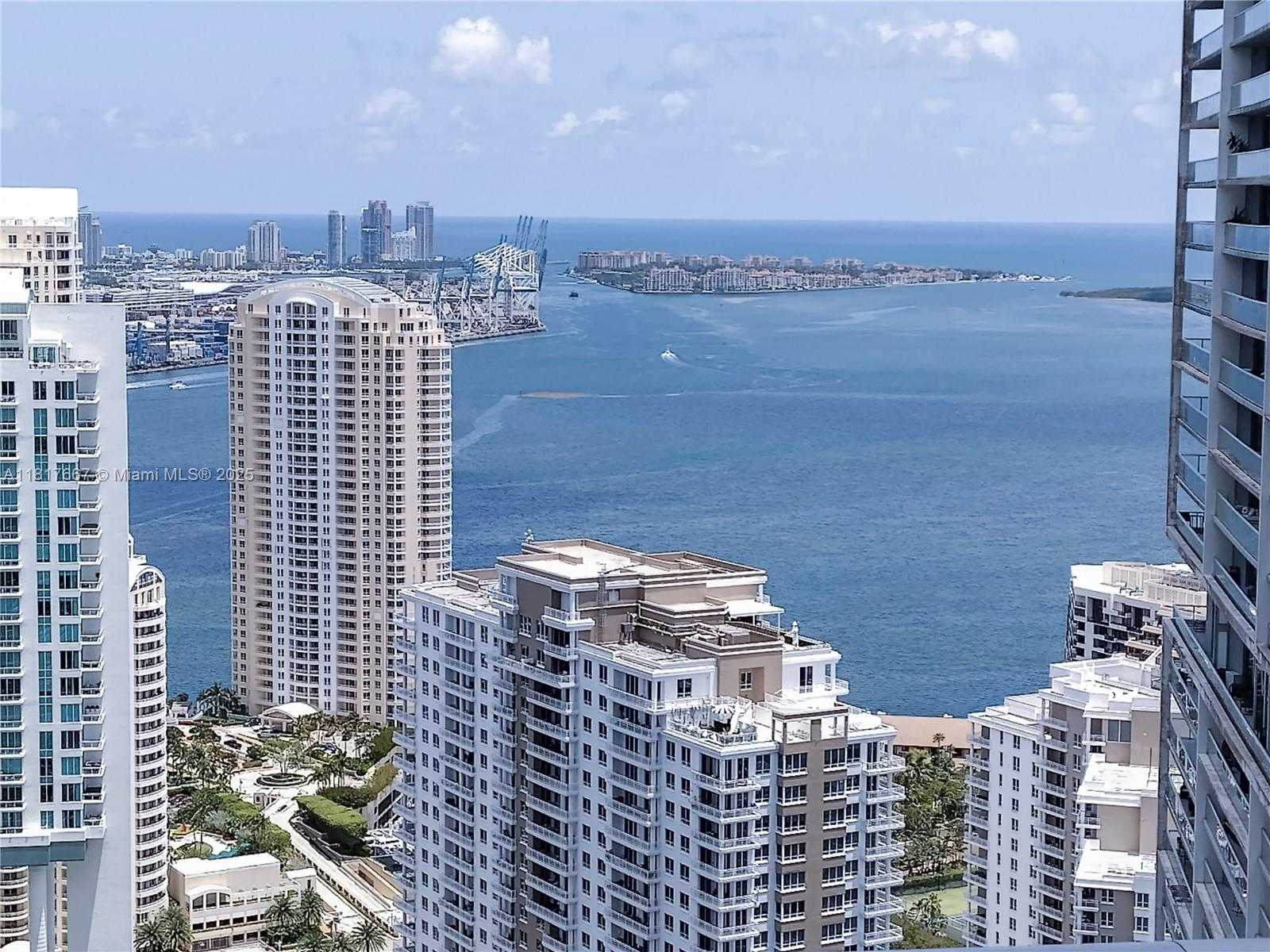 Small Image of 485 BRICKELL AVE #4711, Miami Number 2