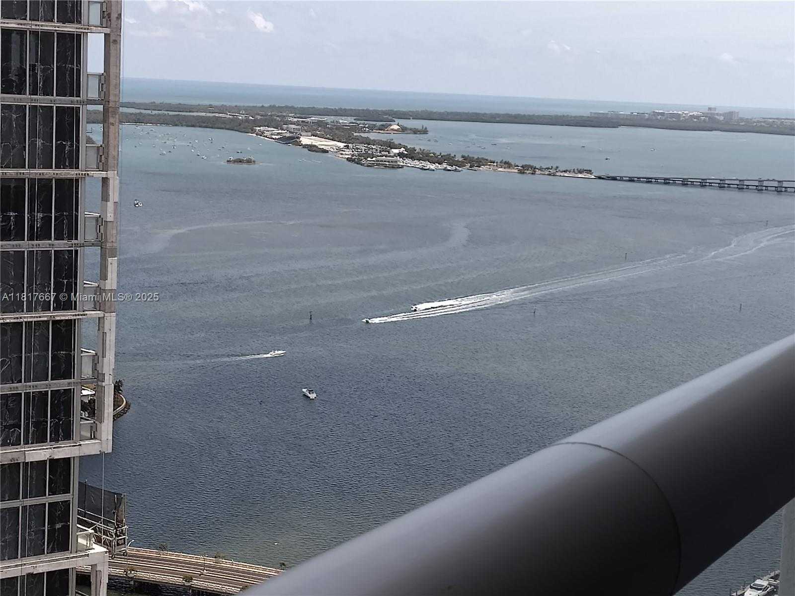 Small Image of 485 BRICKELL AVE #4711, Miami Number 9