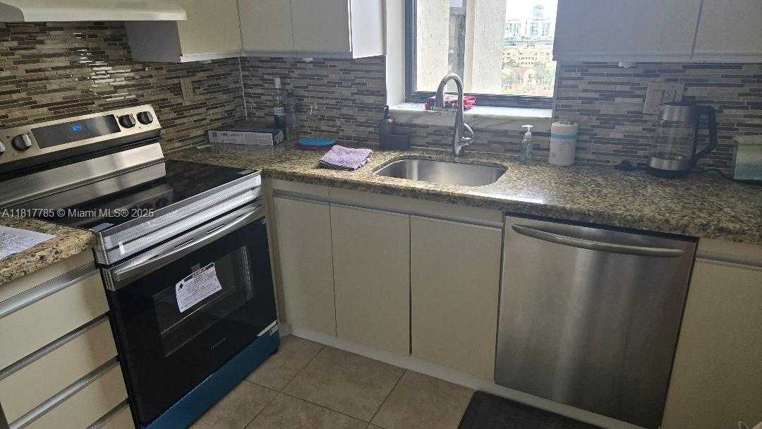 Small Image of 18181 NORTH EAST 31ST CT #1801, Aventura Number 10