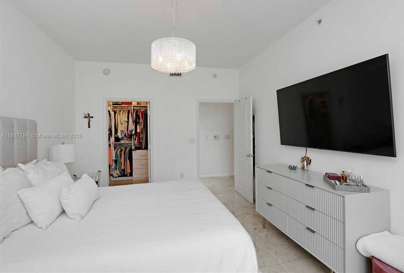 Small Image of 10 ARAGON AVE #919, Coral Gables Number 14