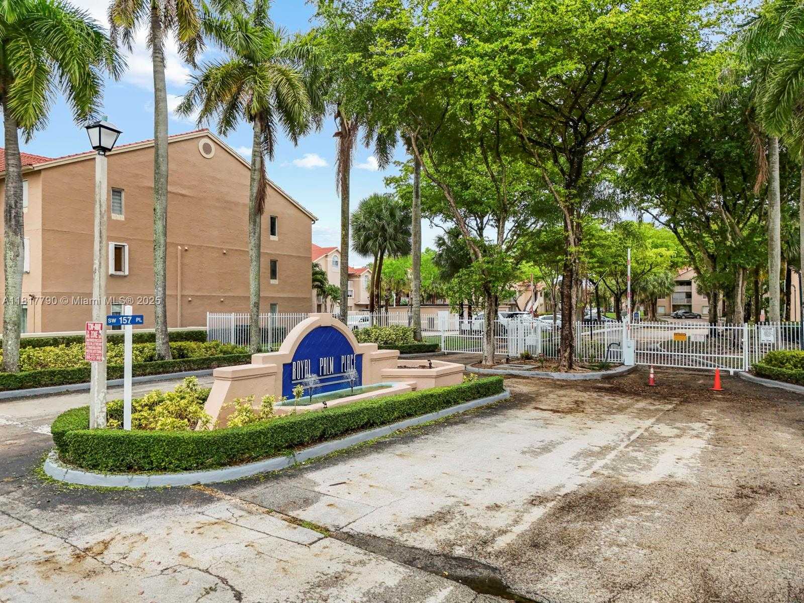 Small Image of 10421 SOUTH WEST 157TH PL #301, Miami Number 5