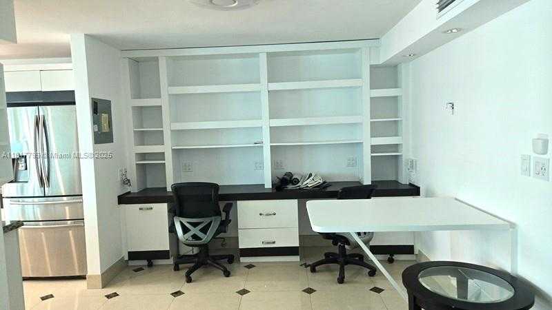 Small Image of 18051 BISCAYNE BLVD #1501, Aventura Number 12