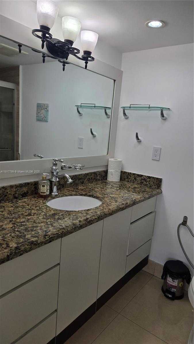 Small Image of 18051 BISCAYNE BLVD #1501, Aventura Number 20