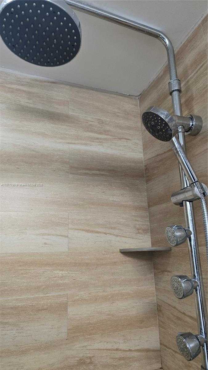 Small Image of 18051 BISCAYNE BLVD #1501, Aventura Number 21