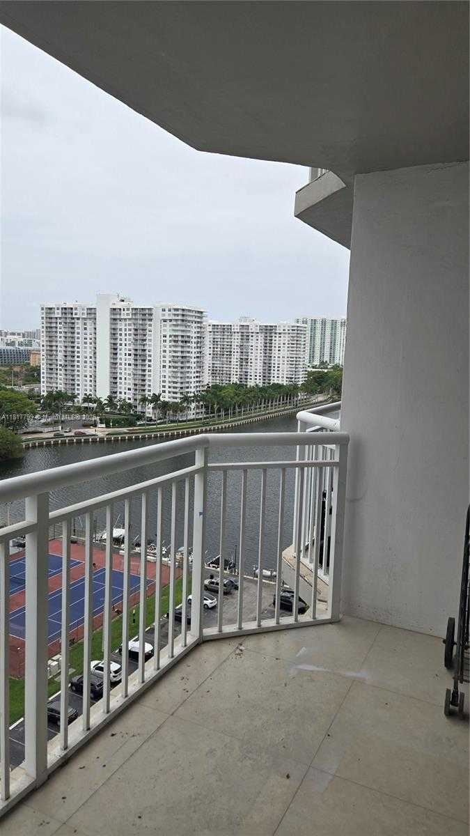 Small Image of 18051 BISCAYNE BLVD #1501, Aventura Number 23