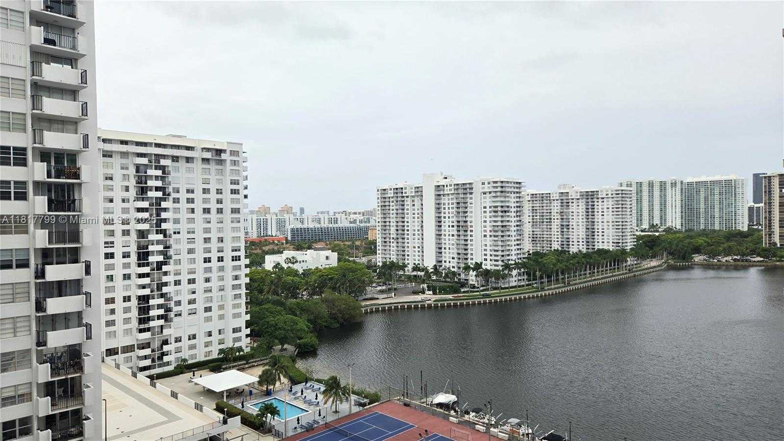 Small Image of 18051 BISCAYNE BLVD #1501, Aventura Number 24