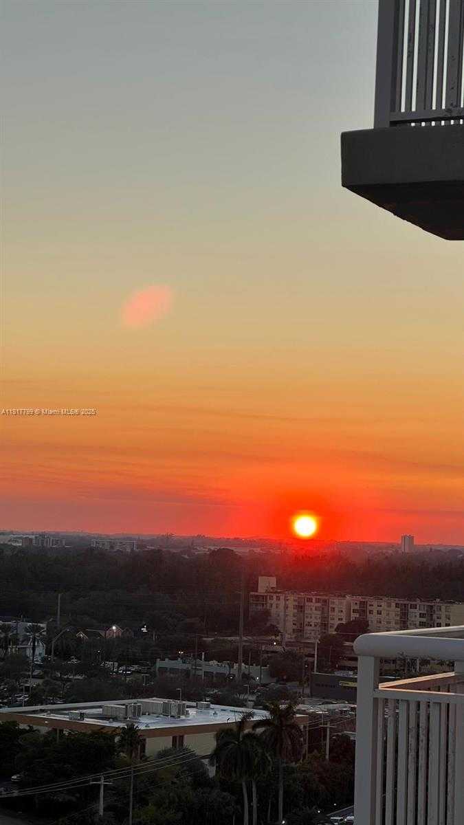 Small Image of 18051 BISCAYNE BLVD #1501, Aventura Number 39