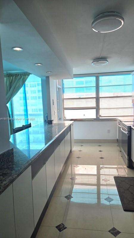Small Image of 18051 BISCAYNE BLVD #1501, Aventura Number 4