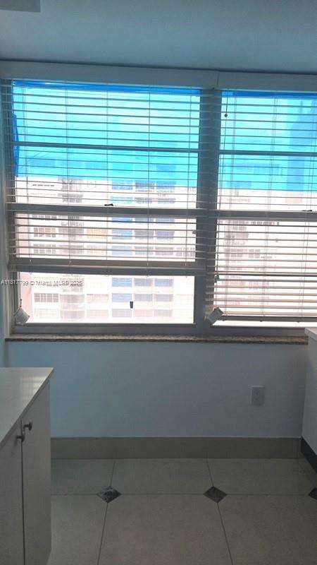 Small Image of 18051 BISCAYNE BLVD #1501, Aventura Number 6