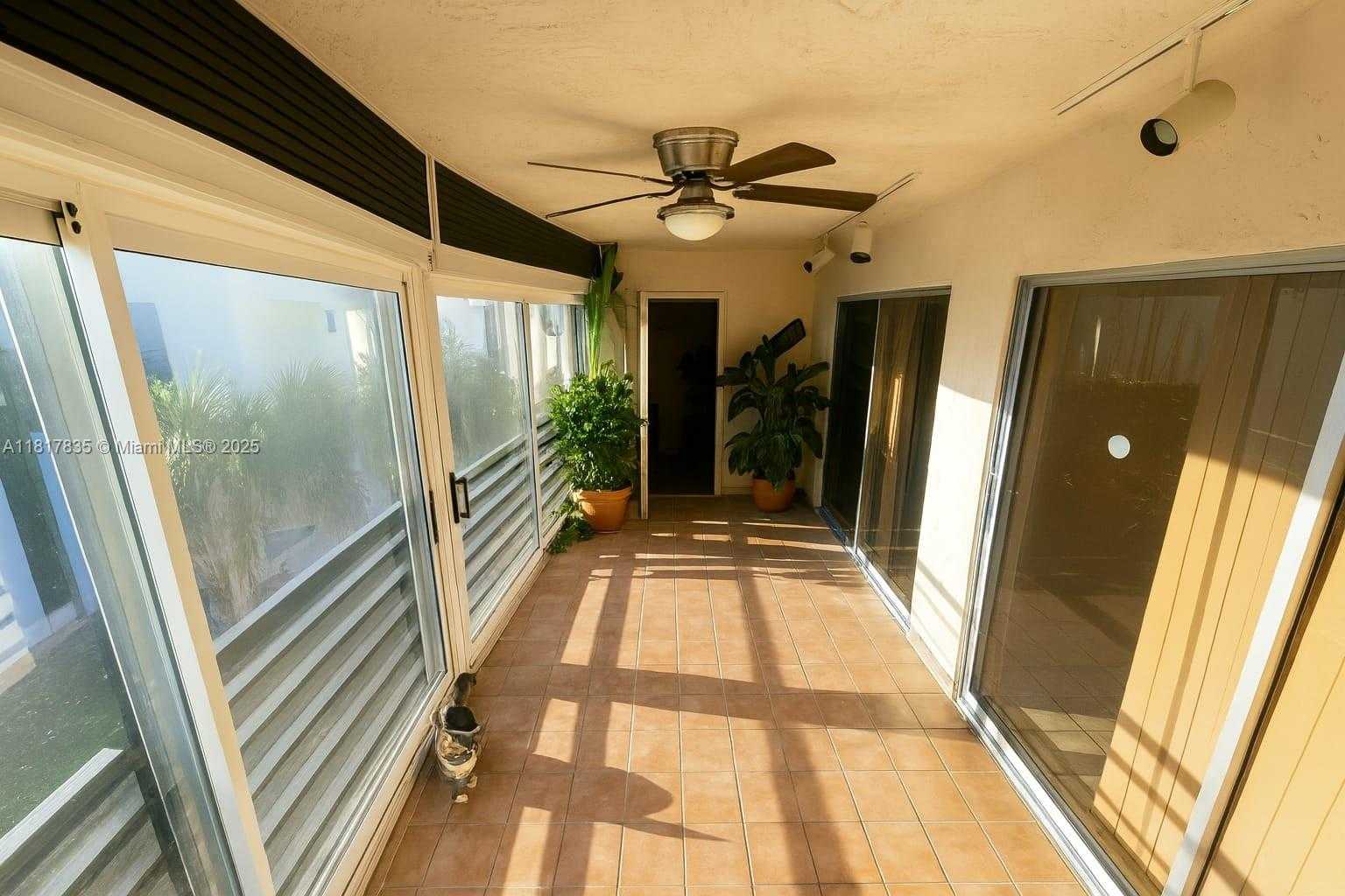 Small Image of 23385 SOUTH BARWOOD LN S #408, Boca Raton Number 11