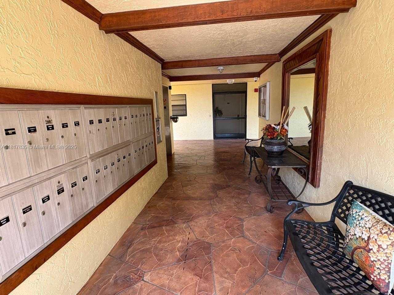 Small Image of 23385 SOUTH BARWOOD LN S #408, Boca Raton Number 17