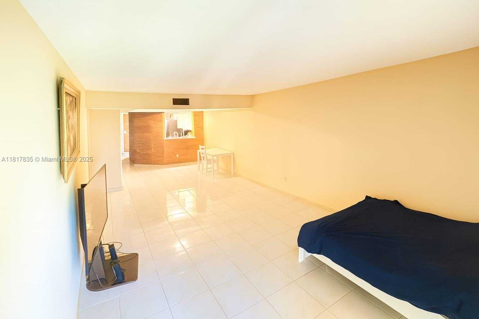 Small Image of 23385 SOUTH BARWOOD LN S #408, Boca Raton Number 2