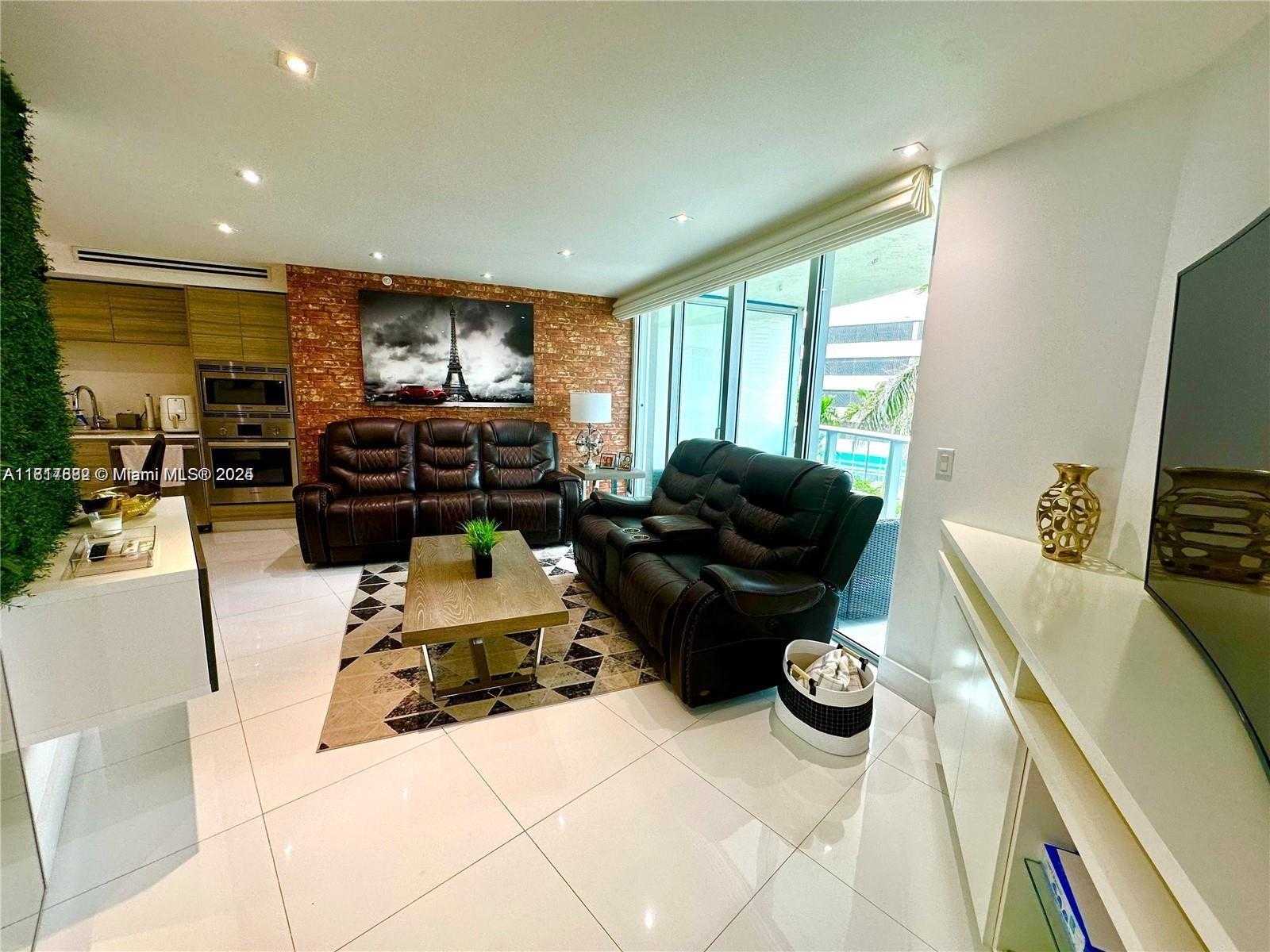Small Image of 6620 INDIAN CREEK DR #304, Miami Beach Number 4