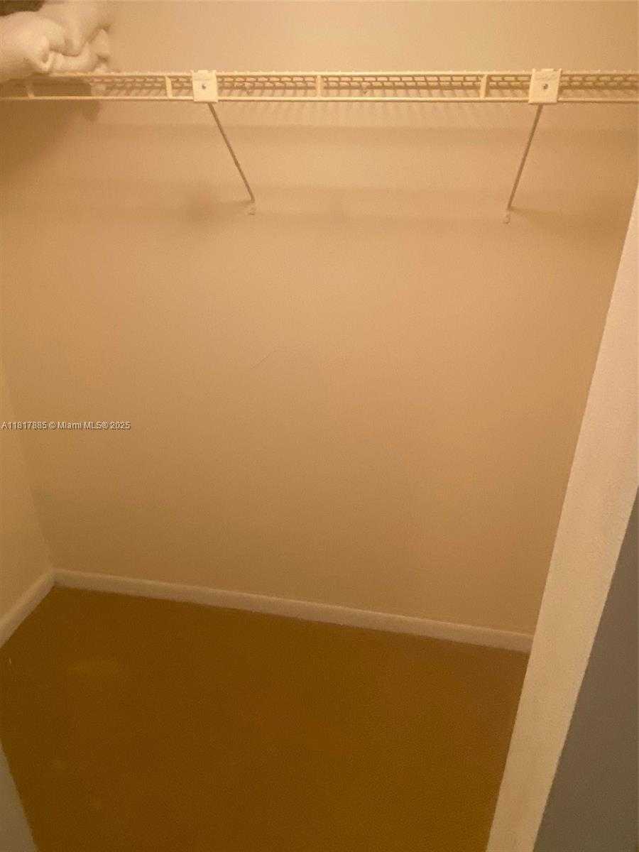 Small Image of 1865 SOUTH OCEAN DR #2G, Hallandale Beach Number 21