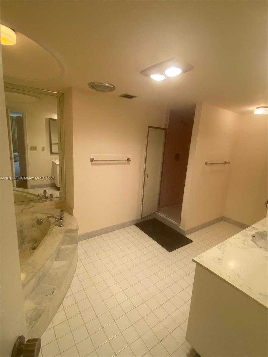 Small Image of 1865 SOUTH OCEAN DR #2G, Hallandale Beach Number 23