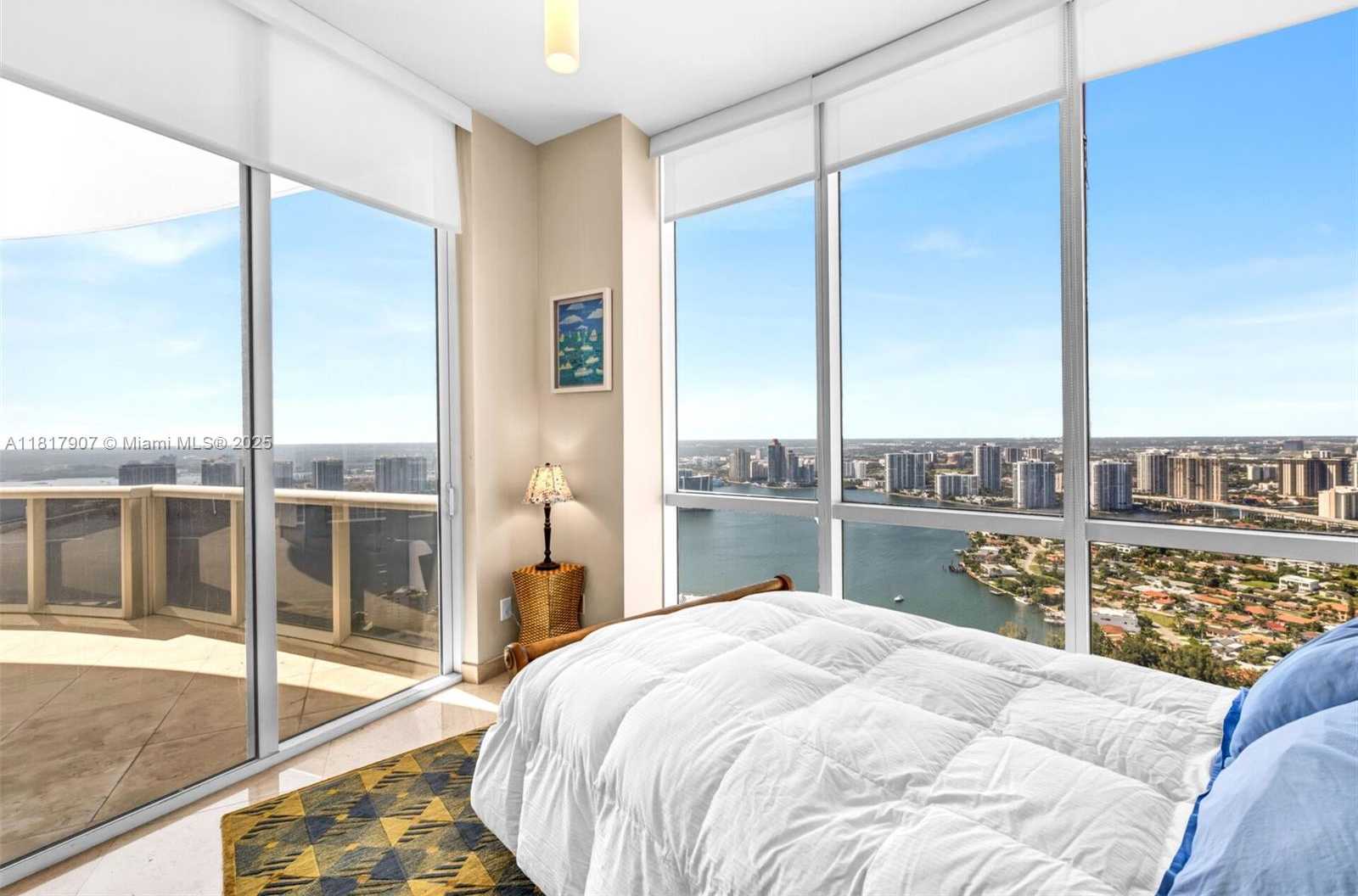 Small Image of 18101 COLLINS AVE #5401, Sunny Isles Beach Number 21