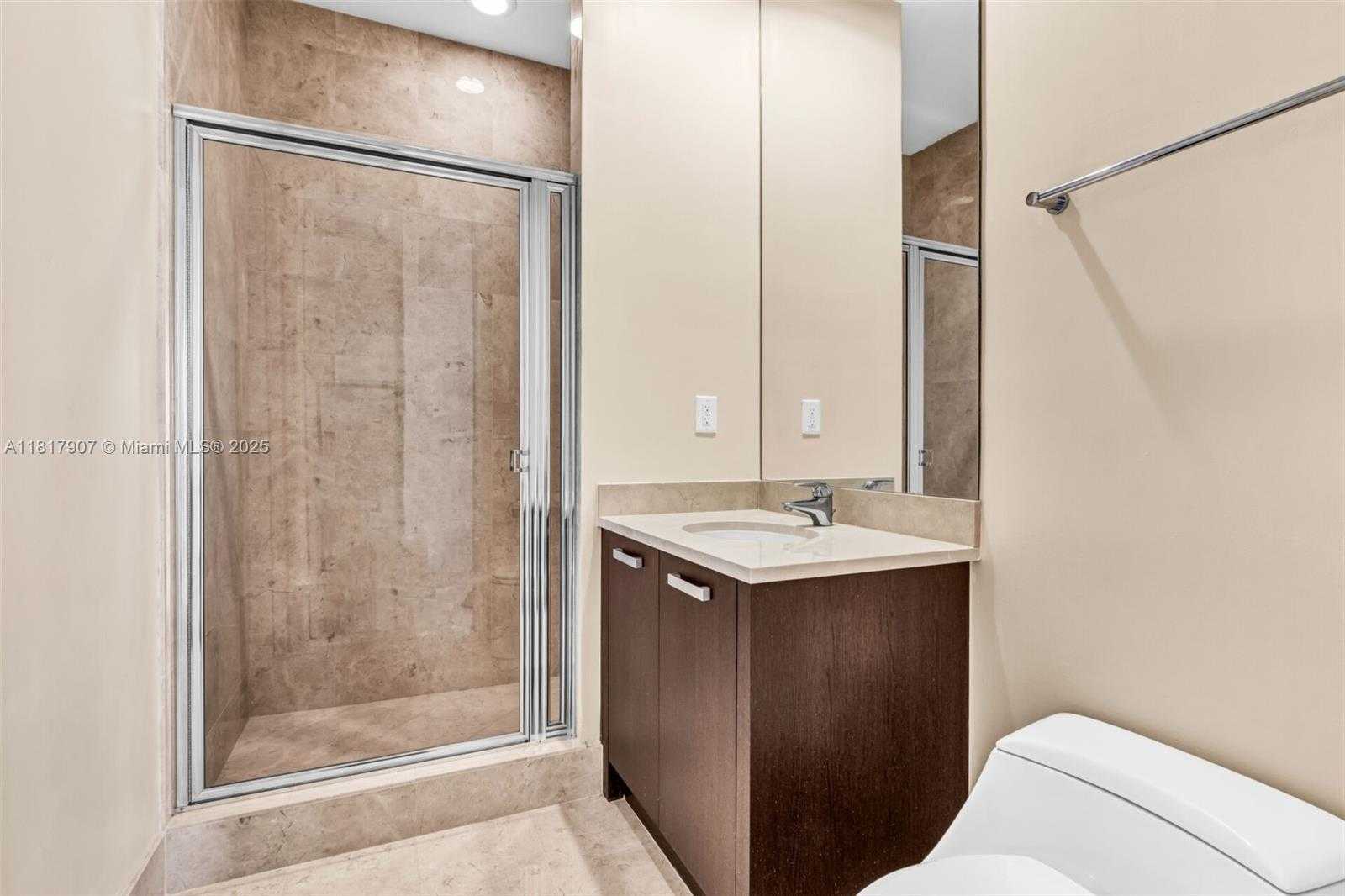 Small Image of 18101 COLLINS AVE #5401, Sunny Isles Beach Number 27