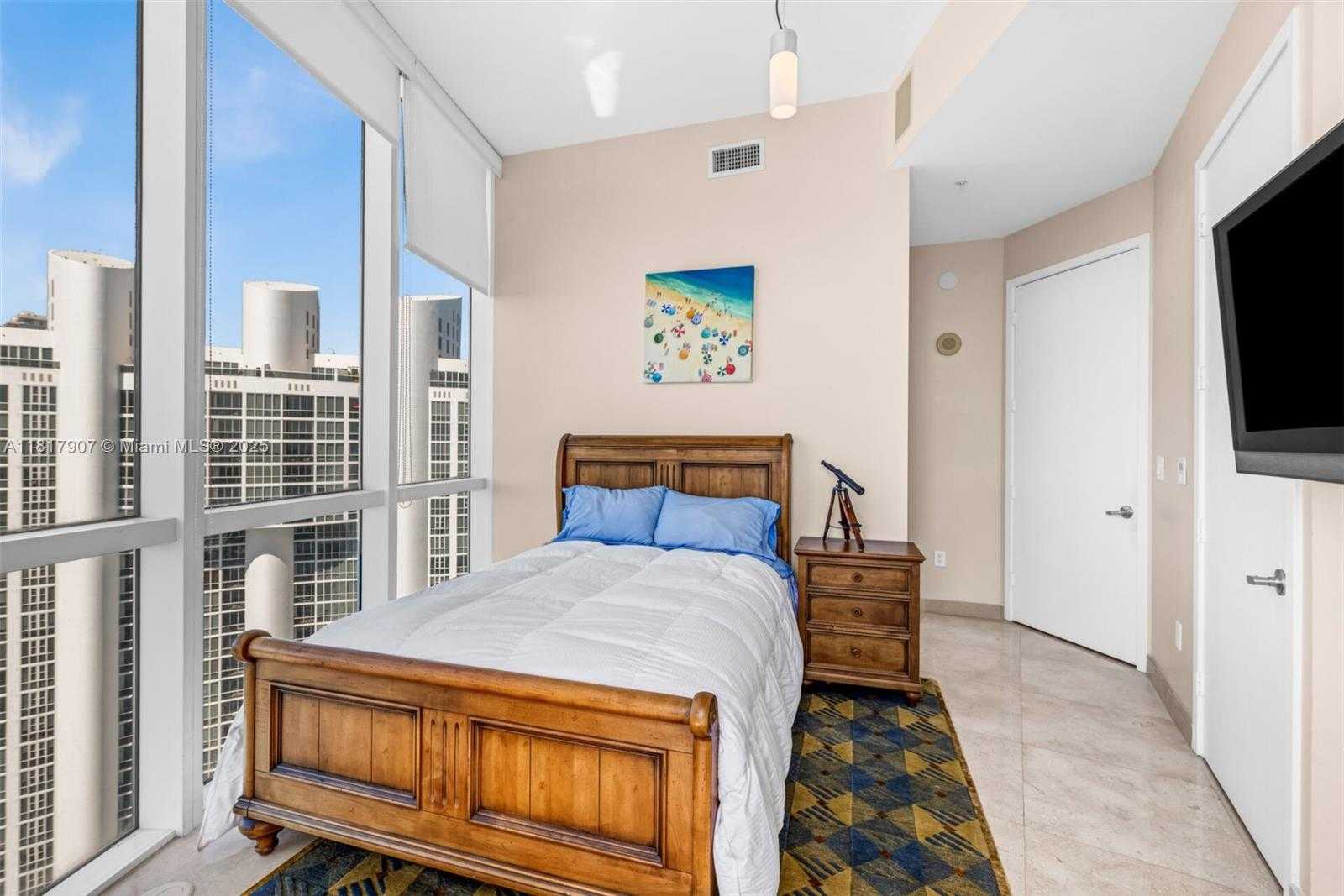Small Image of 18101 COLLINS AVE #5401, Sunny Isles Beach Number 28