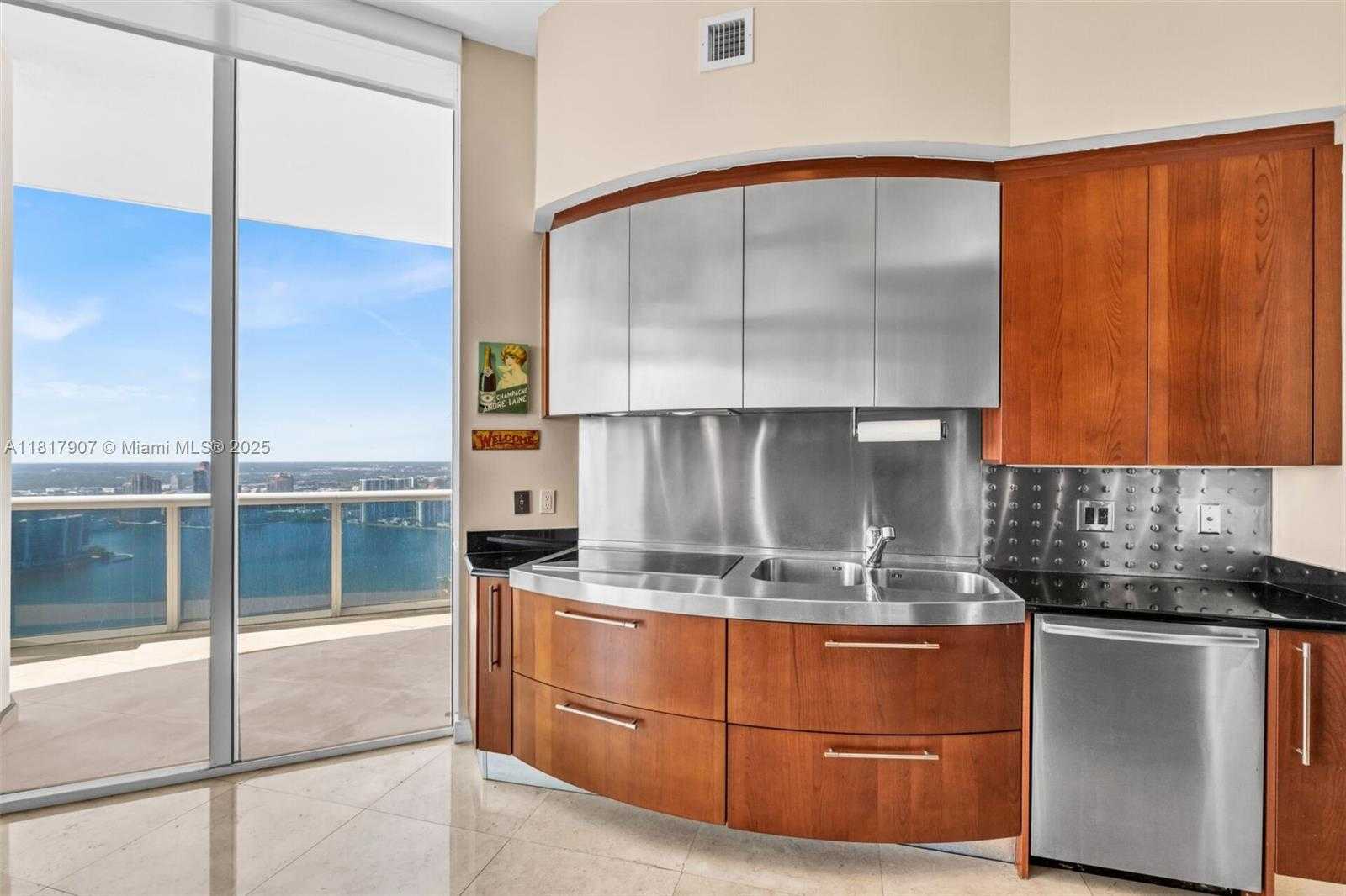 Small Image of 18101 COLLINS AVE #5401, Sunny Isles Beach Number 38