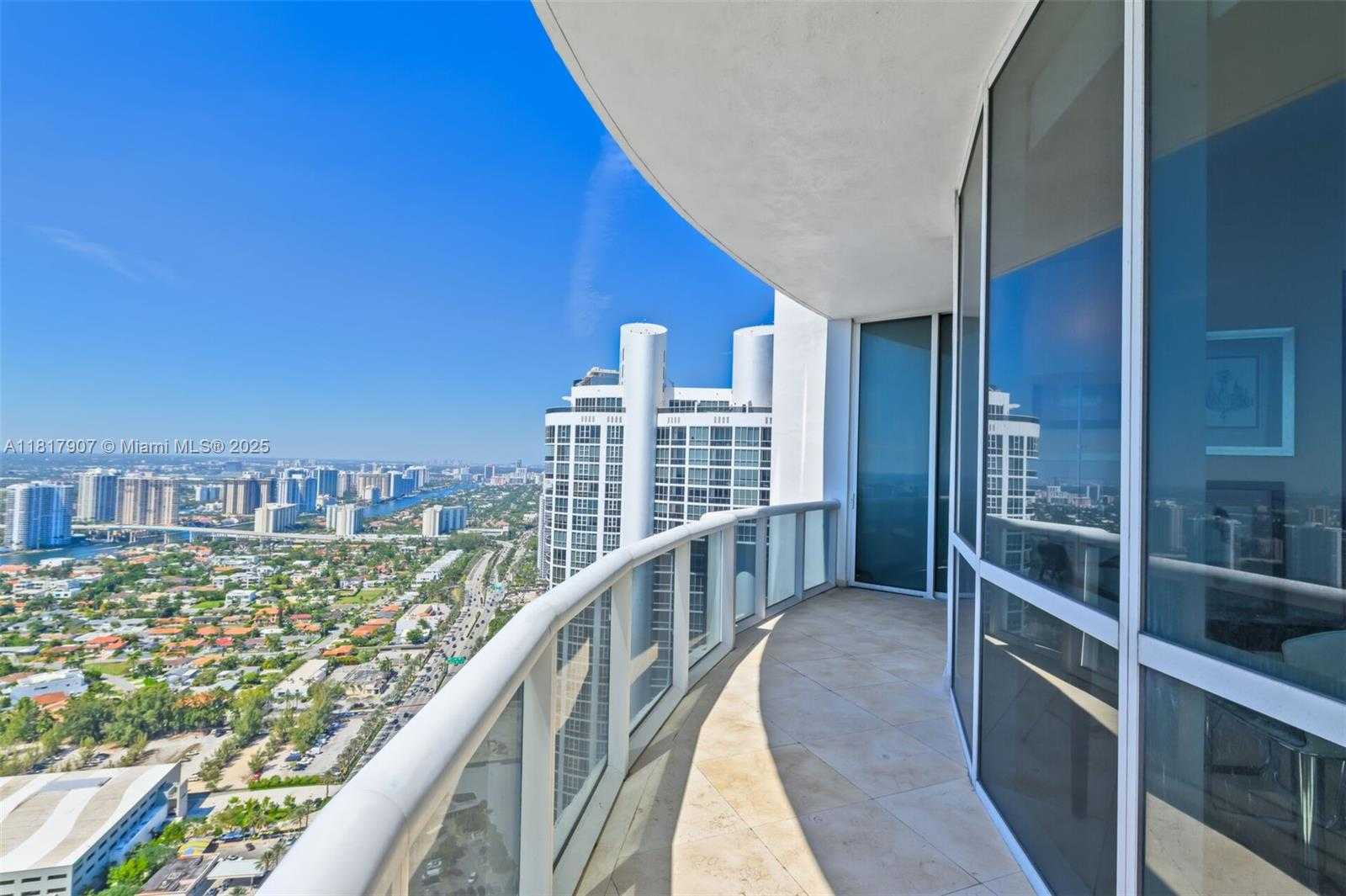 Small Image of 18101 COLLINS AVE #5401, Sunny Isles Beach Number 60