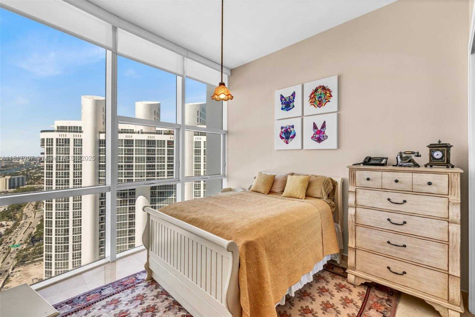 Small Image of 18101 COLLINS AVE #5401, Sunny Isles Beach Number 8