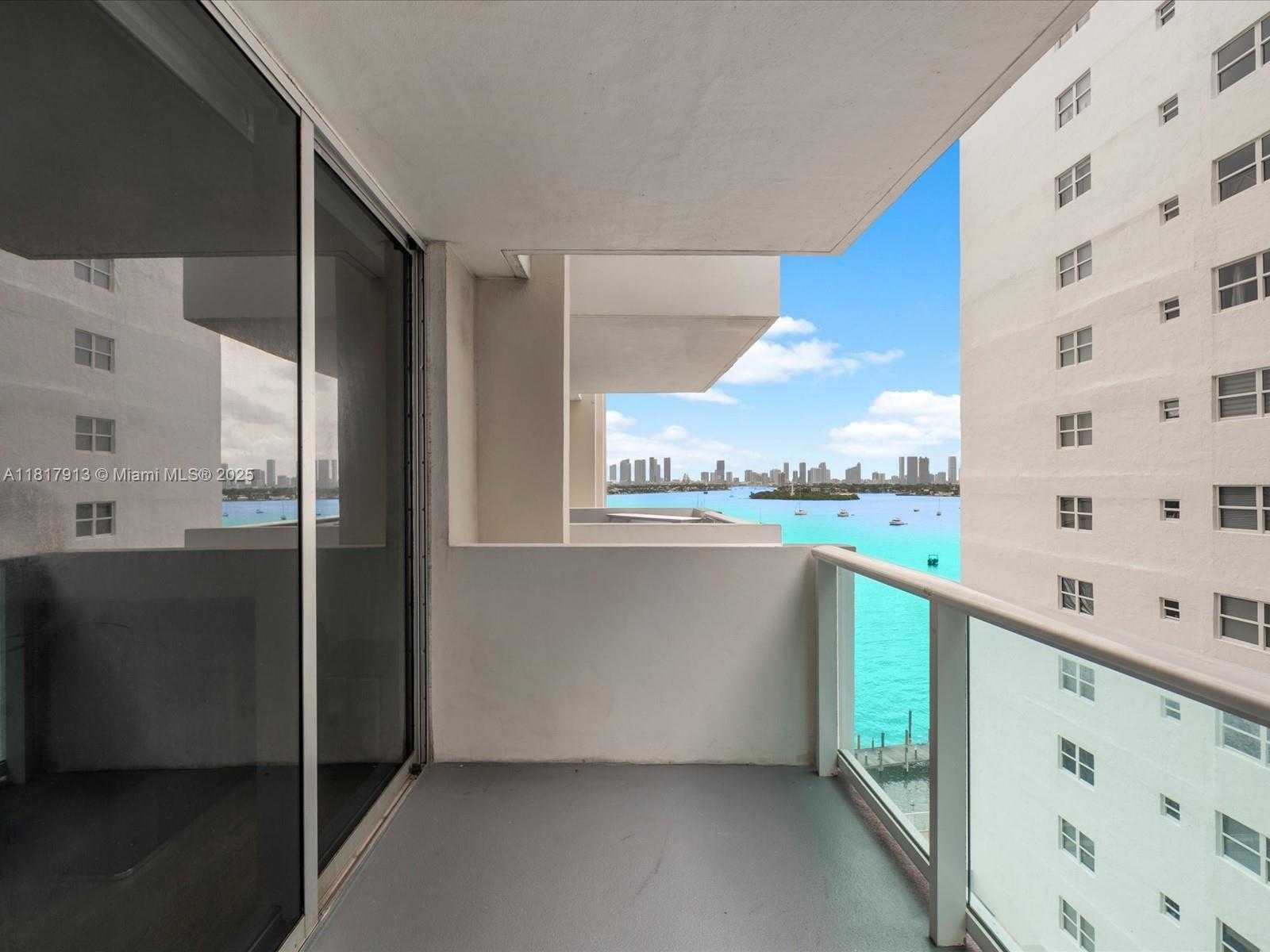 Small Image of 1200 WEST AVE #823, Miami Beach Number 19
