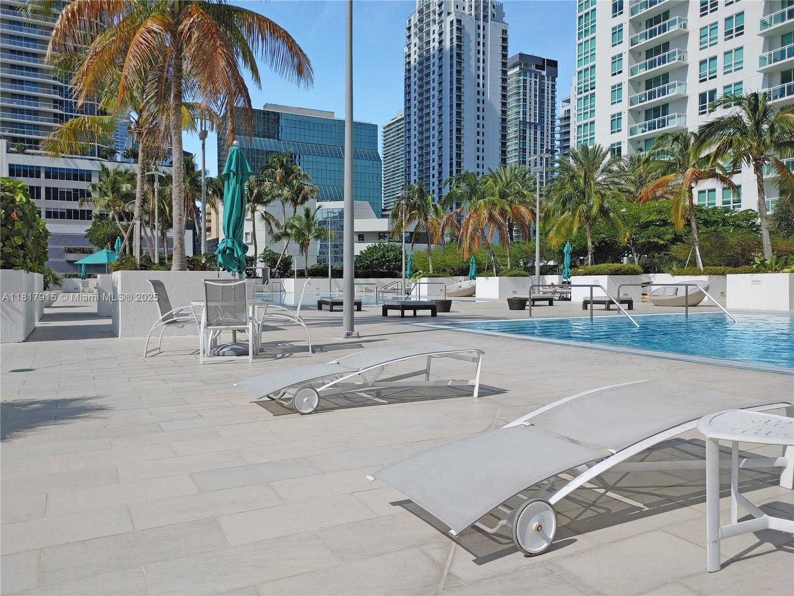 Small Image of 950 BRICKELL BAY DR #1608, Miami Number 15