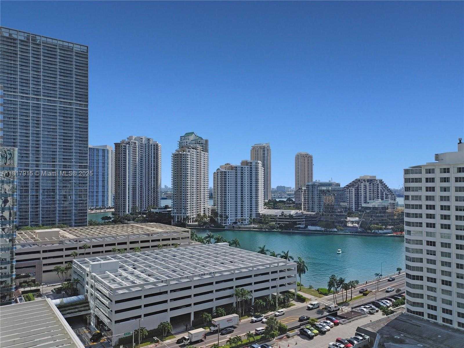 Small Image of 950 BRICKELL BAY DR #1608, Miami Number 2