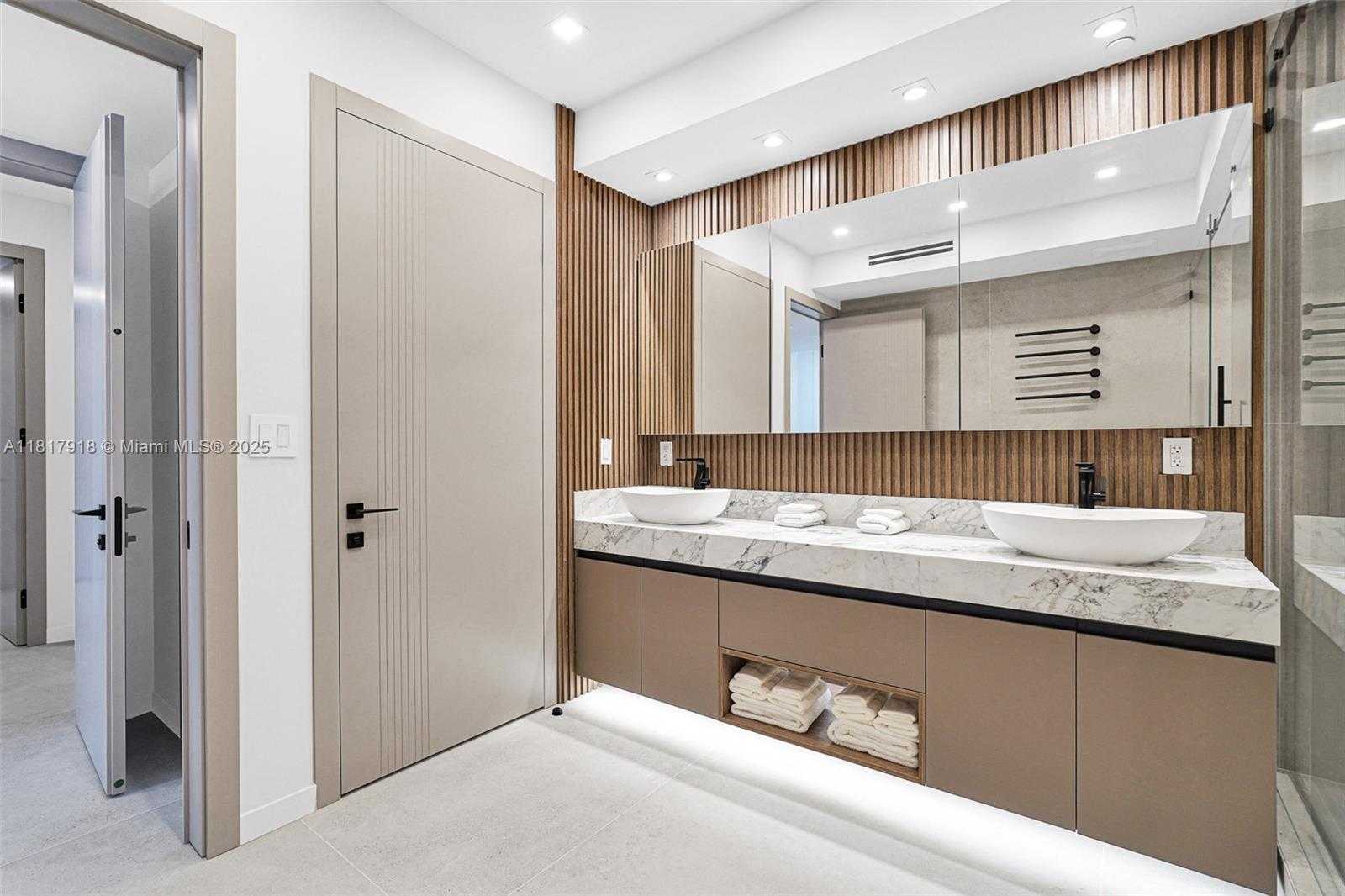 Small Image of 3535 SOUTH OCEAN DRIVE #1003, Hollywood Number 14